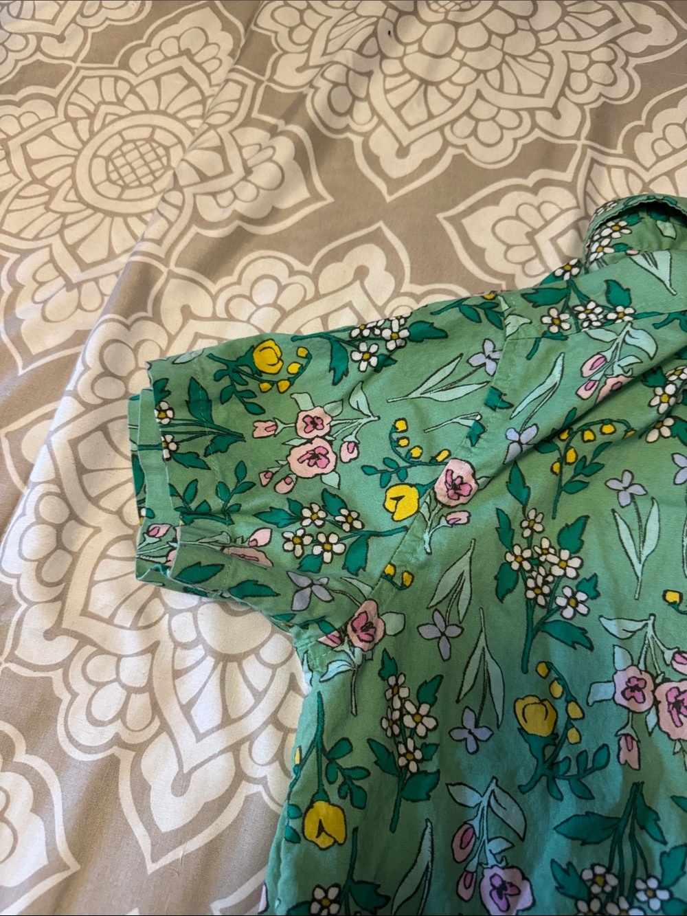 Cat & Jack Little Boy Green Floral Short-Sleeve Button-Down Shirt - Picture 6 of 6